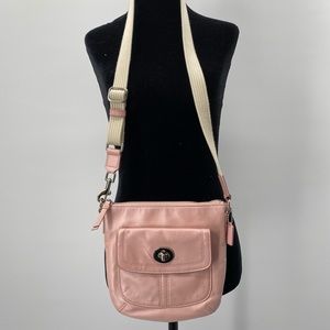 Pink gorgeous COACH crossbody bag💗